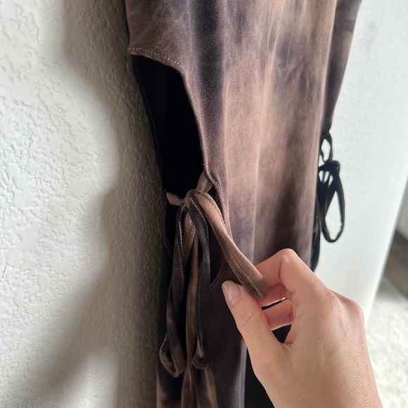 mini cut out dress - Picture 2 of 4